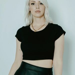 Klassy Network Baby Tee Cropped Brami